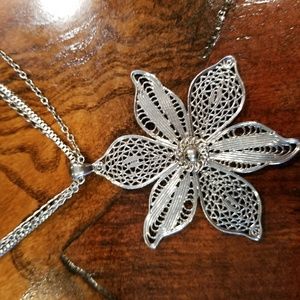 Pretty Flower Pendant Long Necklace